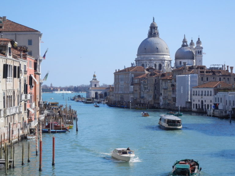 Venezia, le antiche fondazioni ancora attive e in ottimo stato