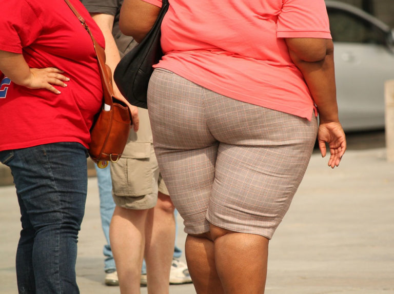 Obesità, il Regno Unito dirà stop al «2×1» sul cibo spazzatura