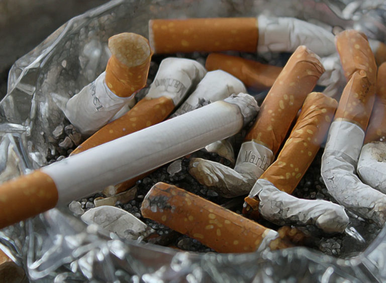 Il Codacons contro i mozziconi di sigarette