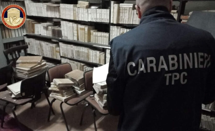 carabinieri biblioteca