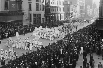 8 marzo, uomini che lottano per i diritti delle donne: chi sono i suffragetti